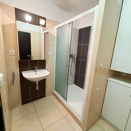 Horský Hexagon B8 Apartman *